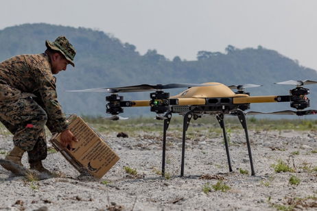 Los drones se acaban de volver todavía más peligrosos. Ahora podrás dirigirlos por voz hacia el enemigo Los drones se acaban de volver todavía más peligrosos. Ahora podrás dirigirlos por voz hacia el enemigo